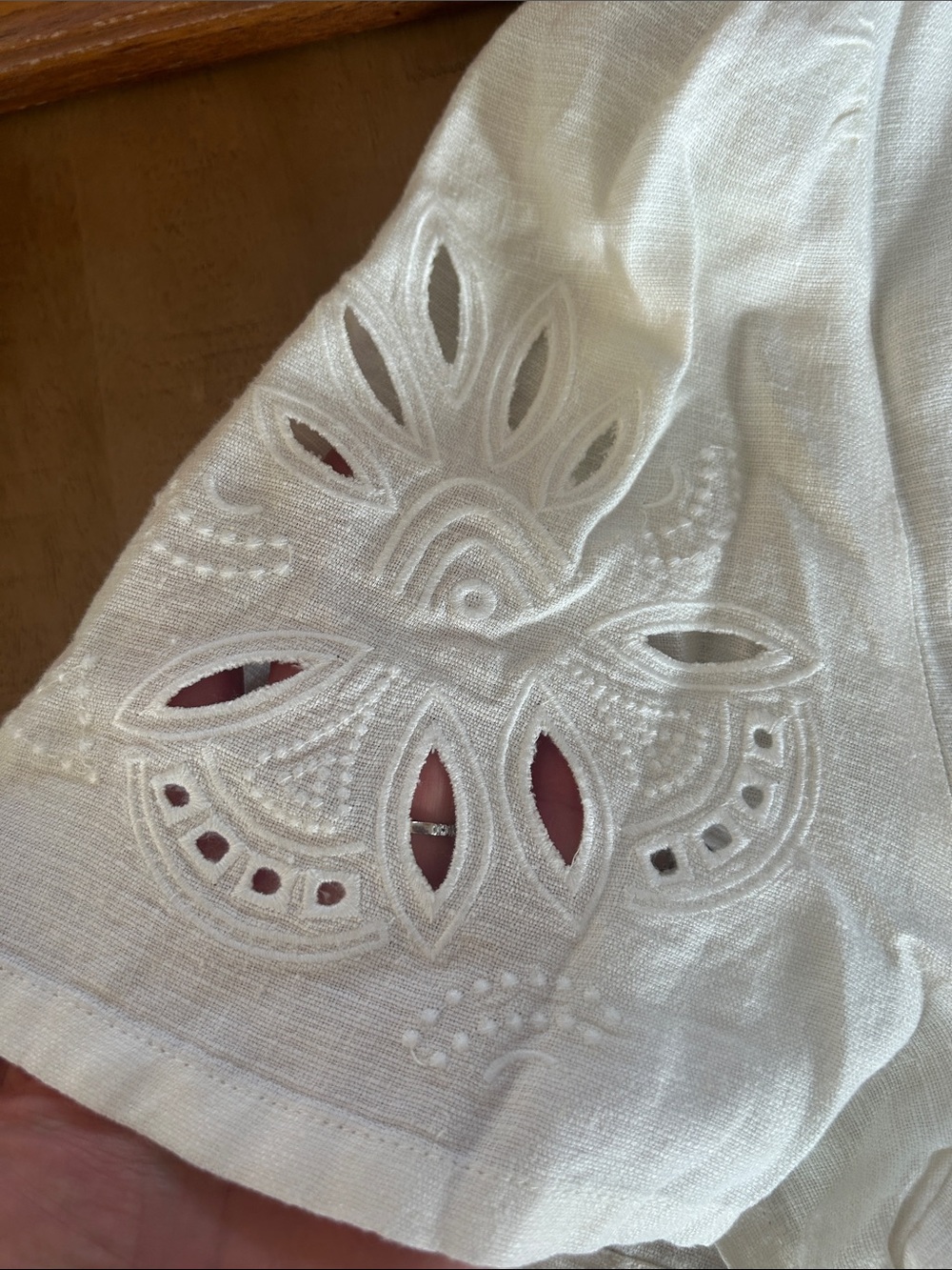 Splendid Ivory Eyelet Sleeve V-Neck Blouse - Picture 5 of 6